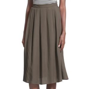 Olive pleated high waisted midi skirt